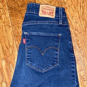 Levi jeans high rise